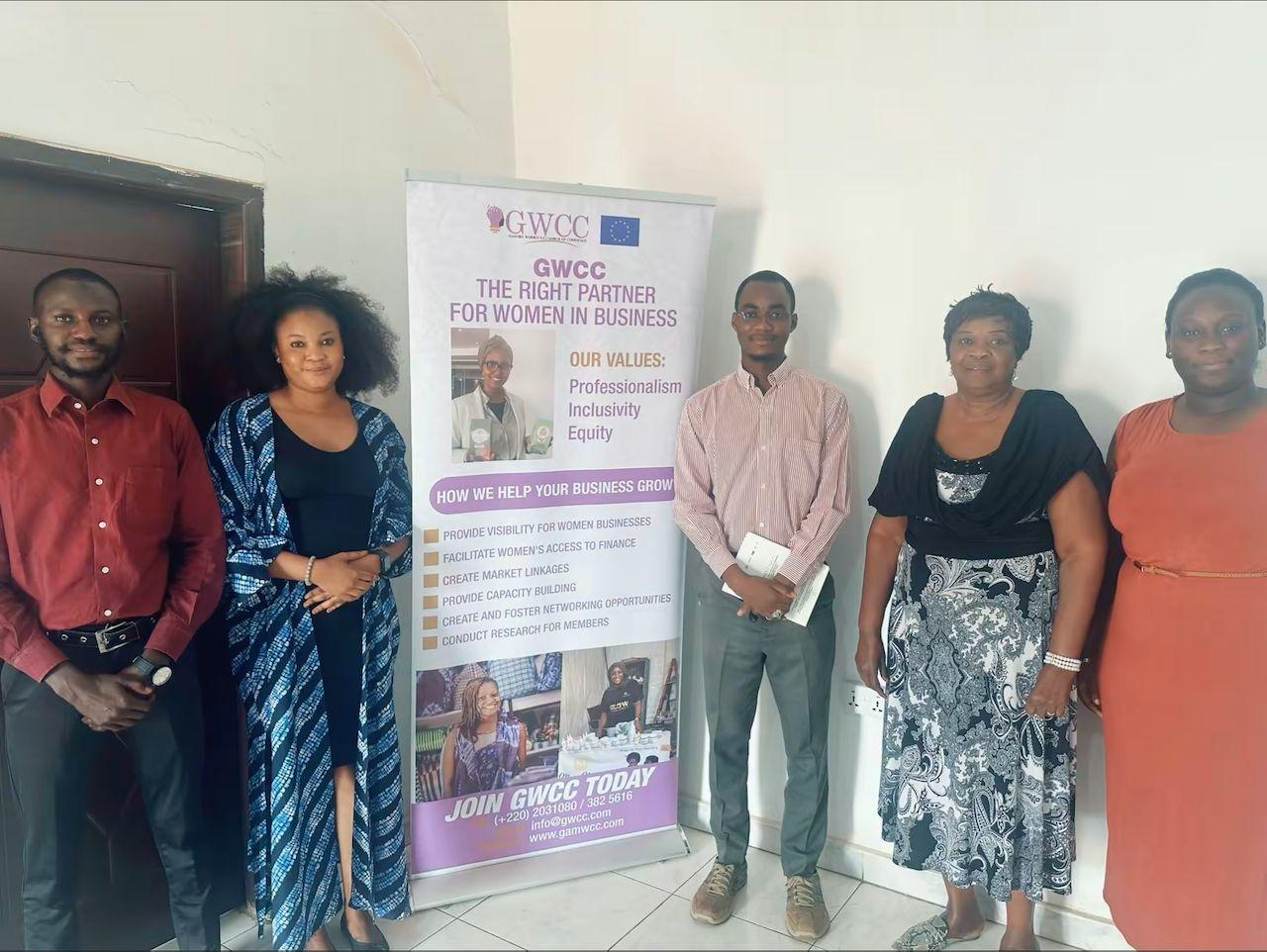 VuuLoop Meets Gambia Women’s Chamber: Supporting Women in Business Through Digital Tools